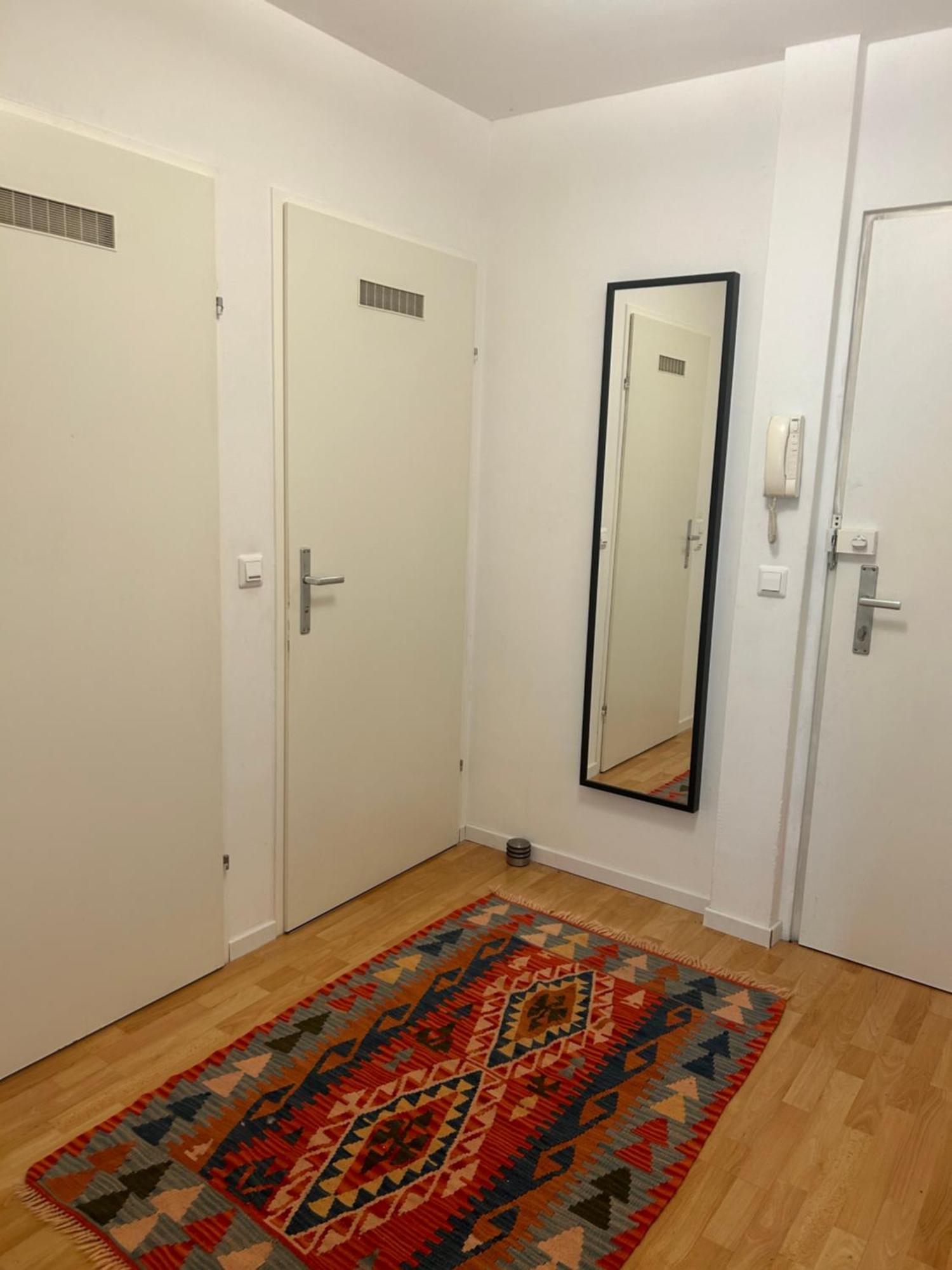 Appartement Mit Logia Und Kleinen Garten In Zentraler Lage 2 Wenen